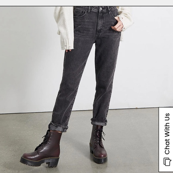 PacSun Hi-Rise Relaxed Fit Cropped Capri Mom Jean Faded Black Size 23 - Picture 2 of 11